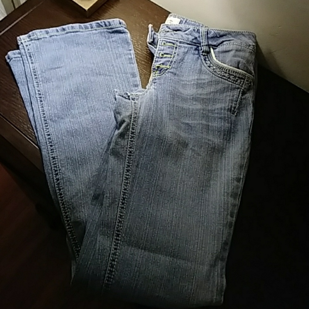 Light Wash Blue Jeans